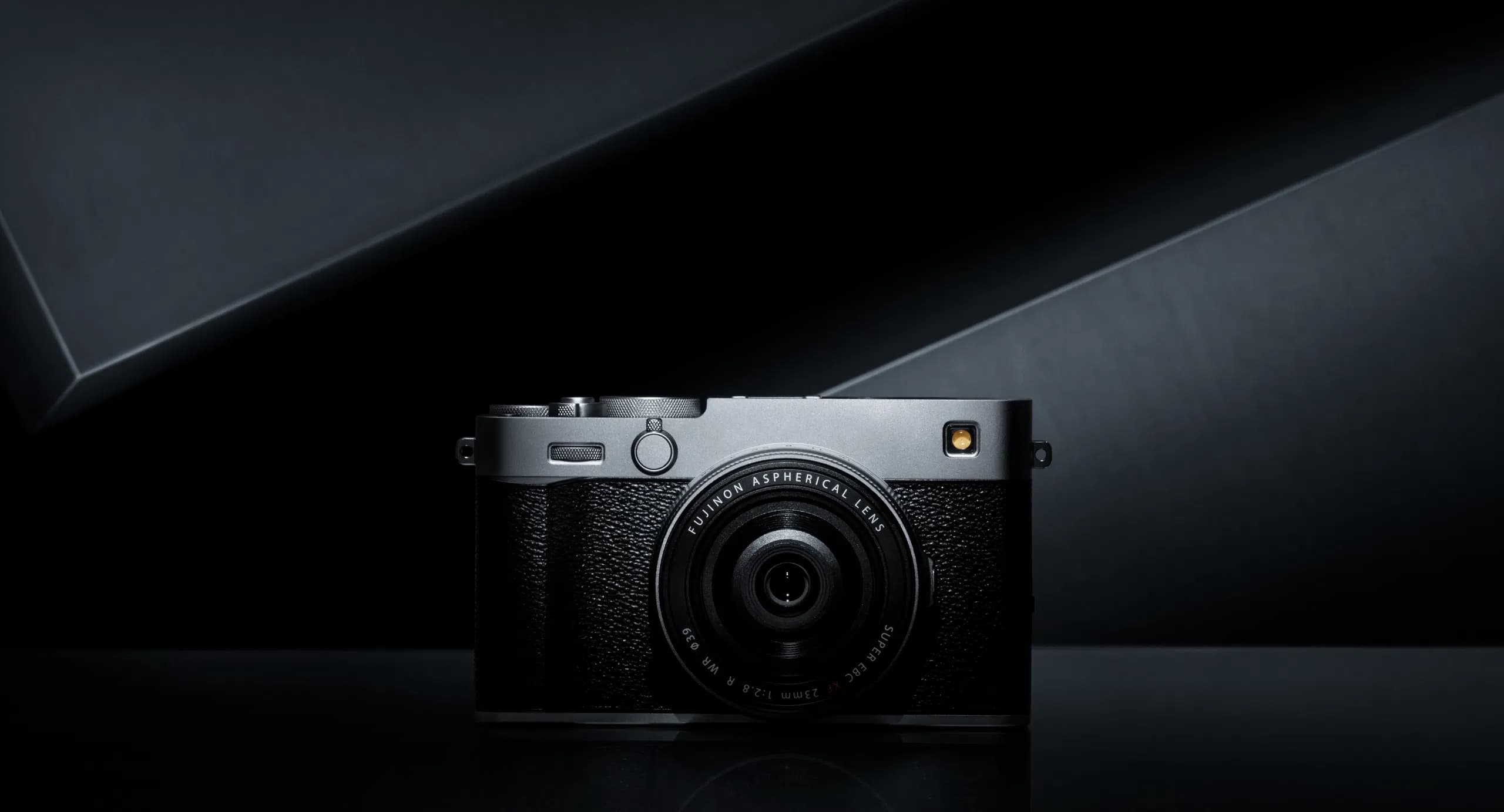 FUJIFILM X-E5 Mirrorless Camera with XF 23mm f/2.8 Lens Silver